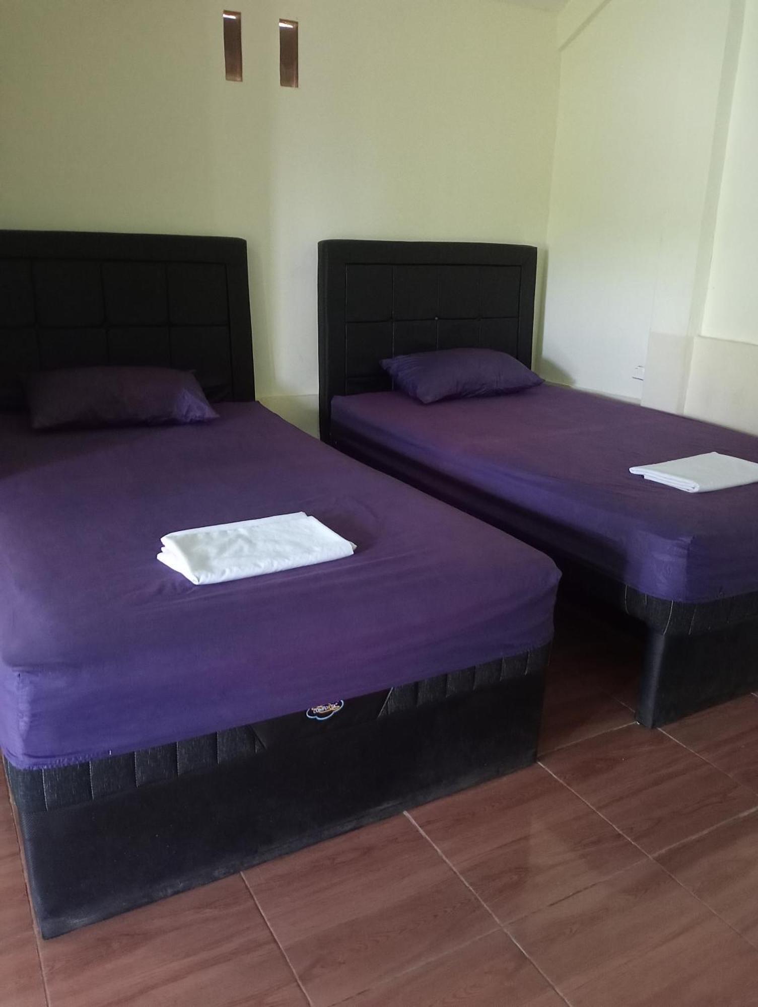 The Daun Puntik Homestay Pemenang Eksteriør billede