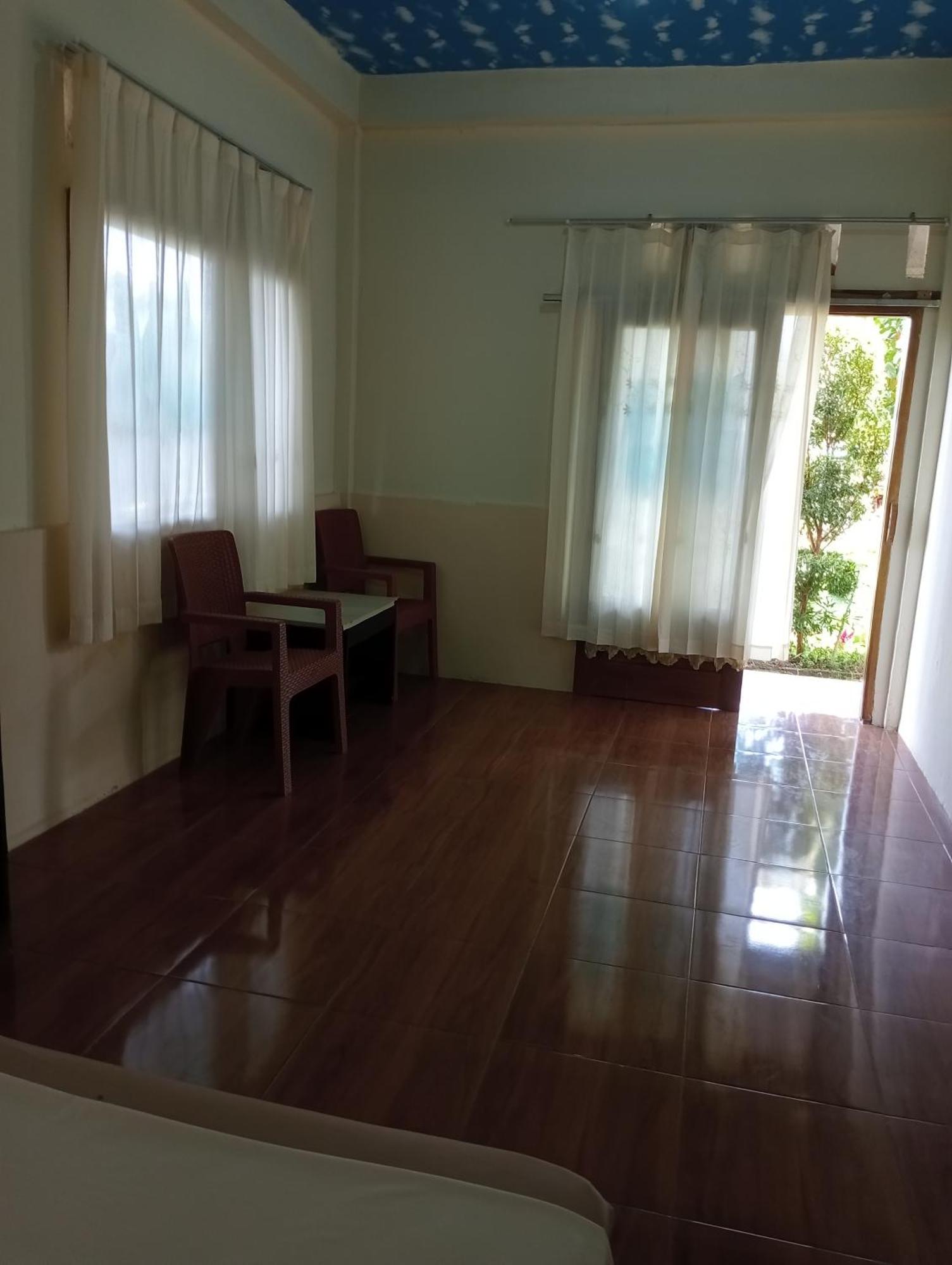 The Daun Puntik Homestay Pemenang Eksteriør billede