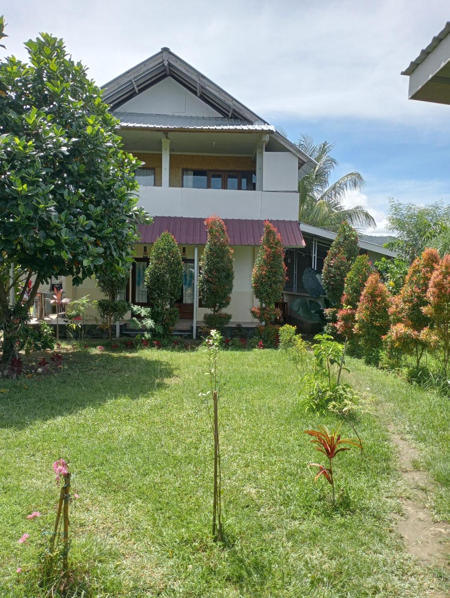 The Daun Puntik Homestay Pemenang Eksteriør billede