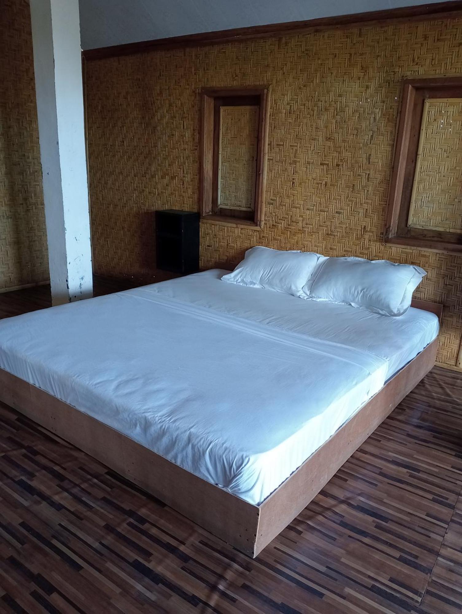 The Daun Puntik Homestay Pemenang Eksteriør billede