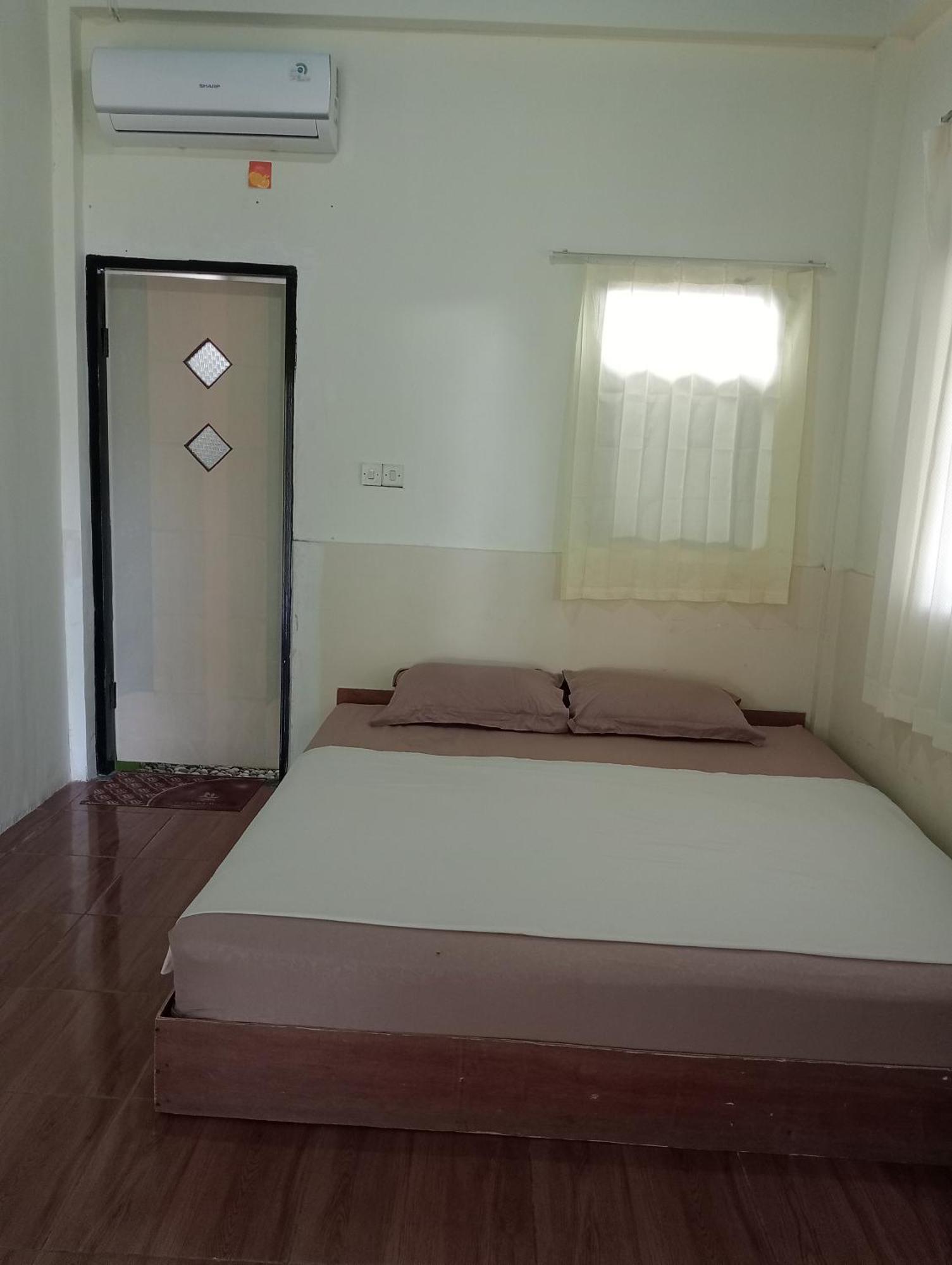 The Daun Puntik Homestay Pemenang Eksteriør billede